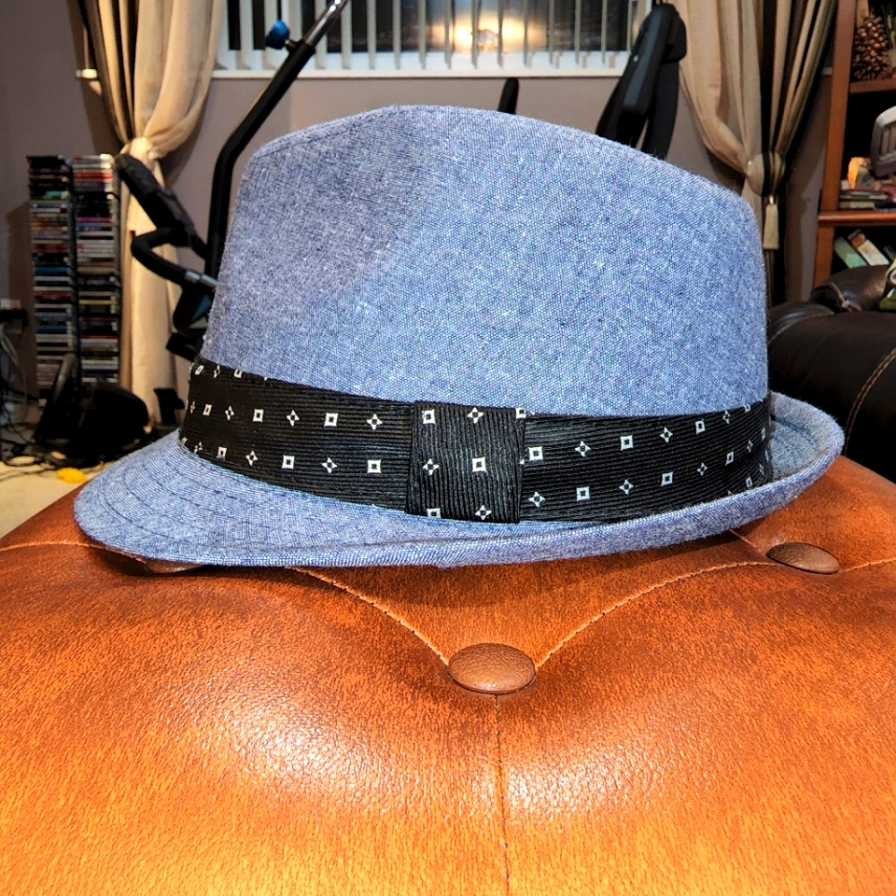 Fedora hat, cotton 100%, sm/med size, blue with navy trim